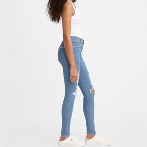 Levi's 720 High Rise Super Skinny Jeans